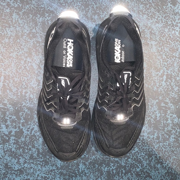 Women’s 9.5 / M’s 8 Hoka x Outdoor Voices Clifton - Picture 4 of 6